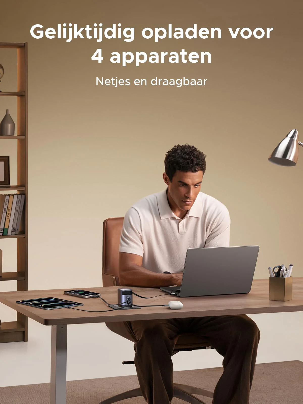 UGREEN Nexode 100W Oplader met Retractable USB-C-kabel - Image 4